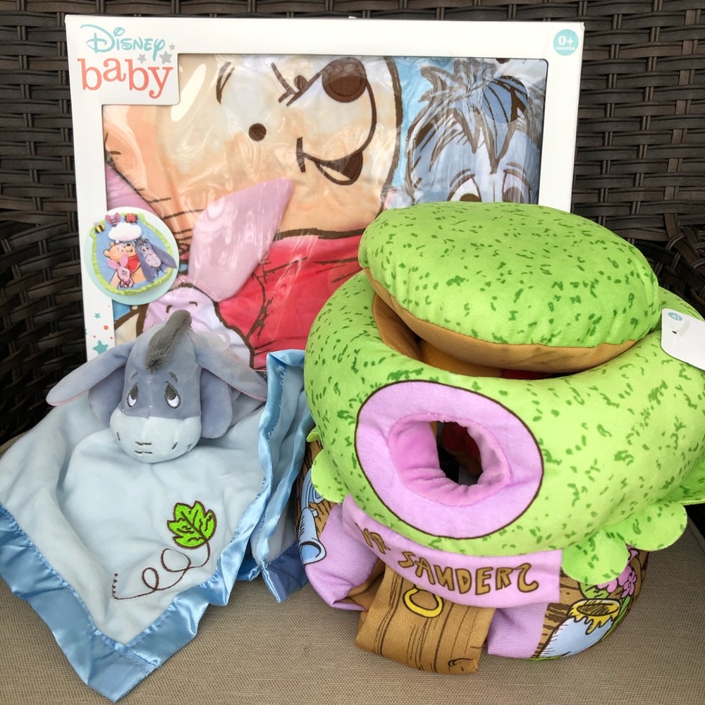 Disney- Winnie the Pooh plush baby set